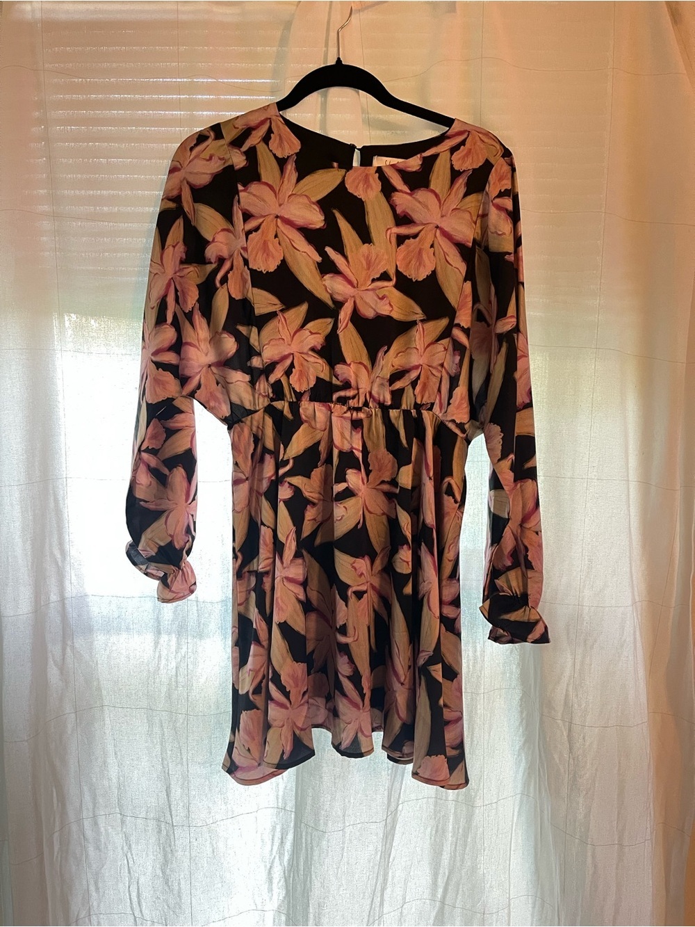 Sadie & Sage Candlelight Dolman dress